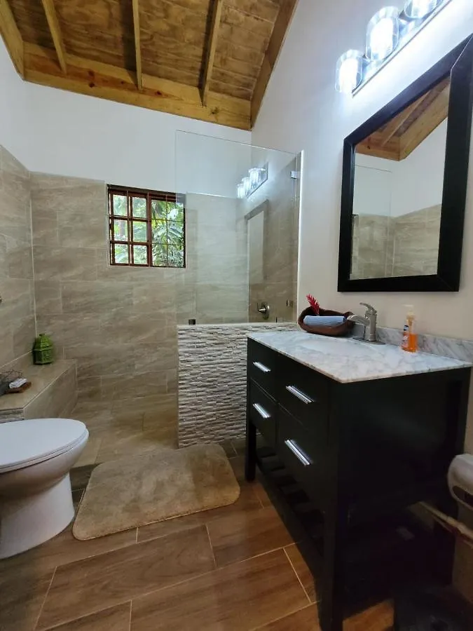 Ecoscape Jamaica - Lavish 1-Br Cottage By The River Saint Ann's Bay Lodge
